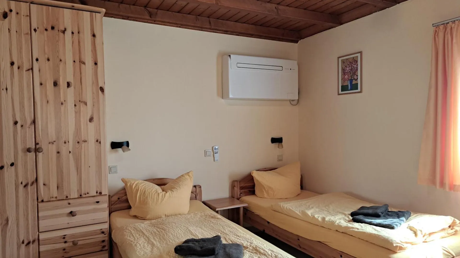 Pension Am Elberadweg Radebeul 0*,  Tyskland