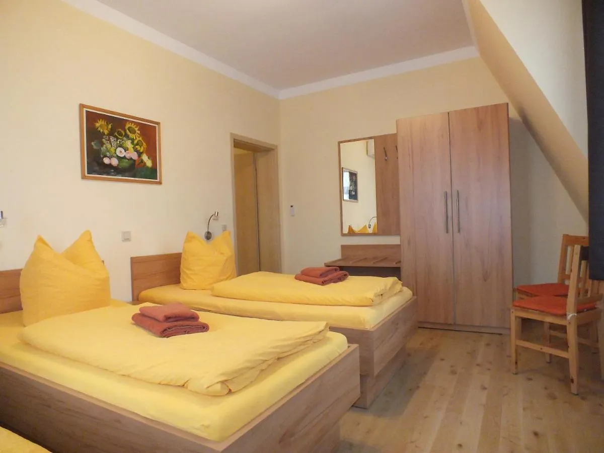 Pension Am Elberadweg Radebeul 0*,  Tyskland